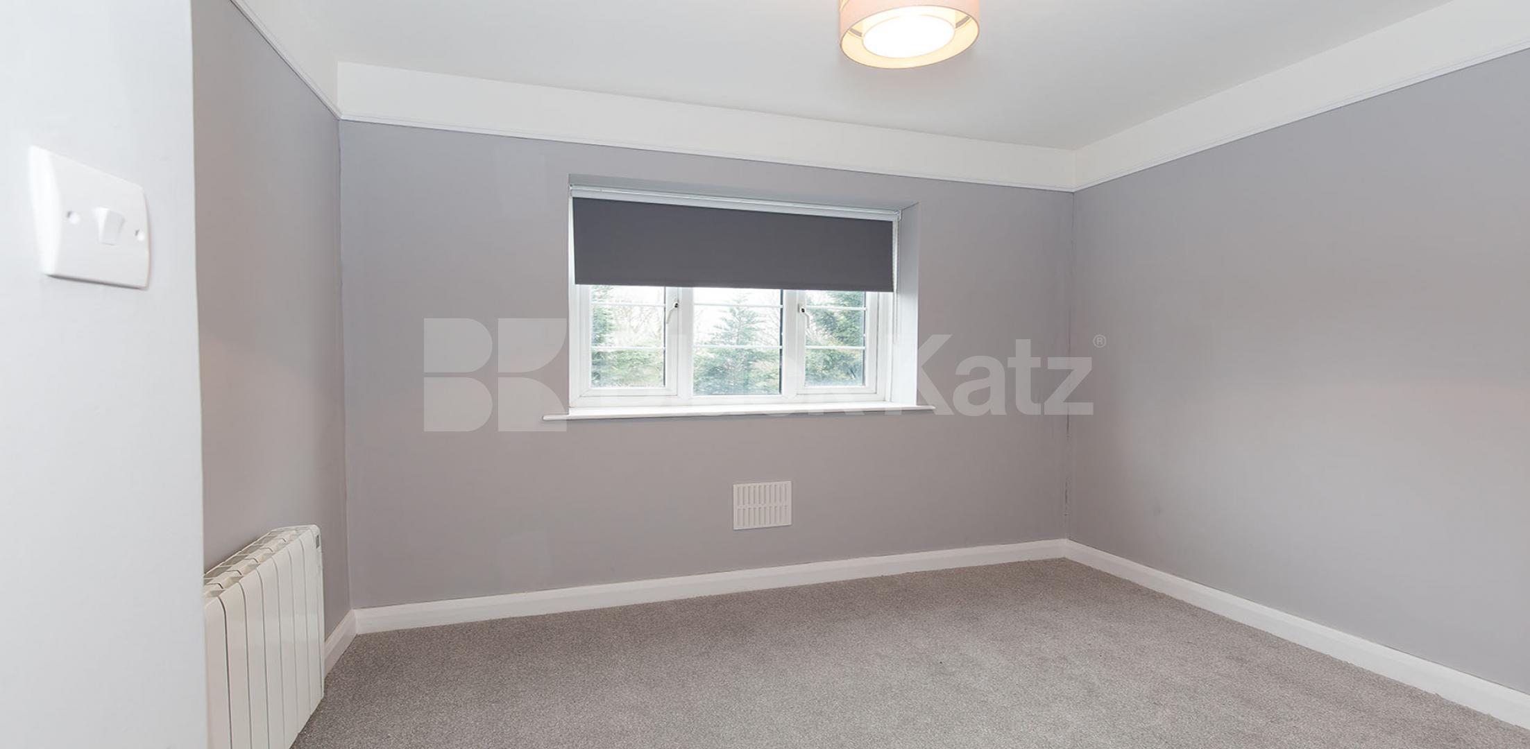 			Fantastic New Instruction!, 2 Bedroom, 1 bath, 1 reception Apartment			 Colney Hatch Lane, Muswell Hill